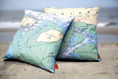 Kaartkussen-harlingen-kussen-met-kaart-waterkaart-op-kussen-harlingen